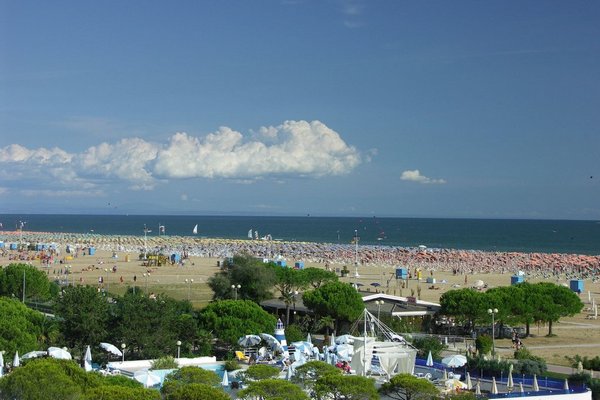 bibione-spiaggia-atututtoxturismo